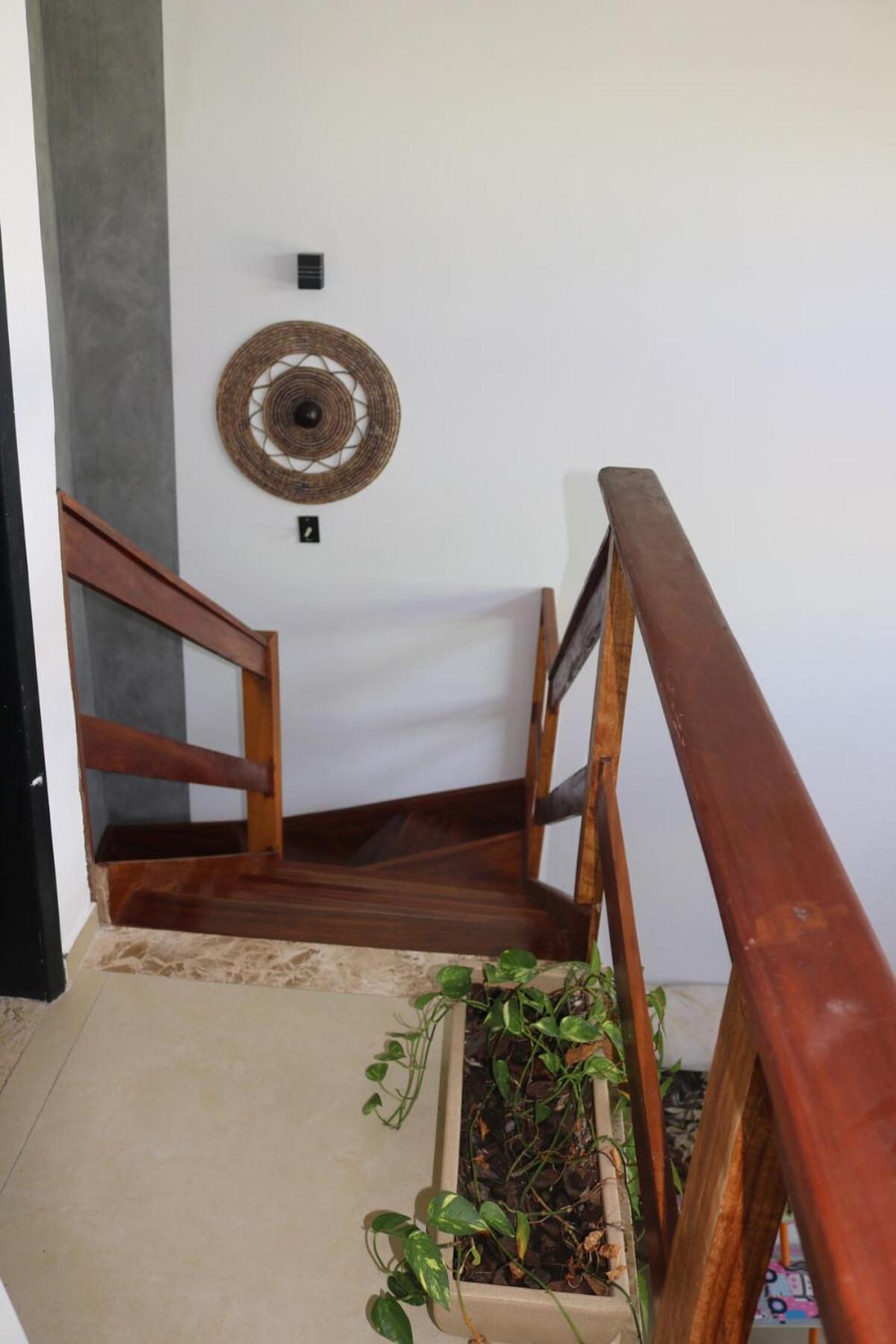A Casa Do *